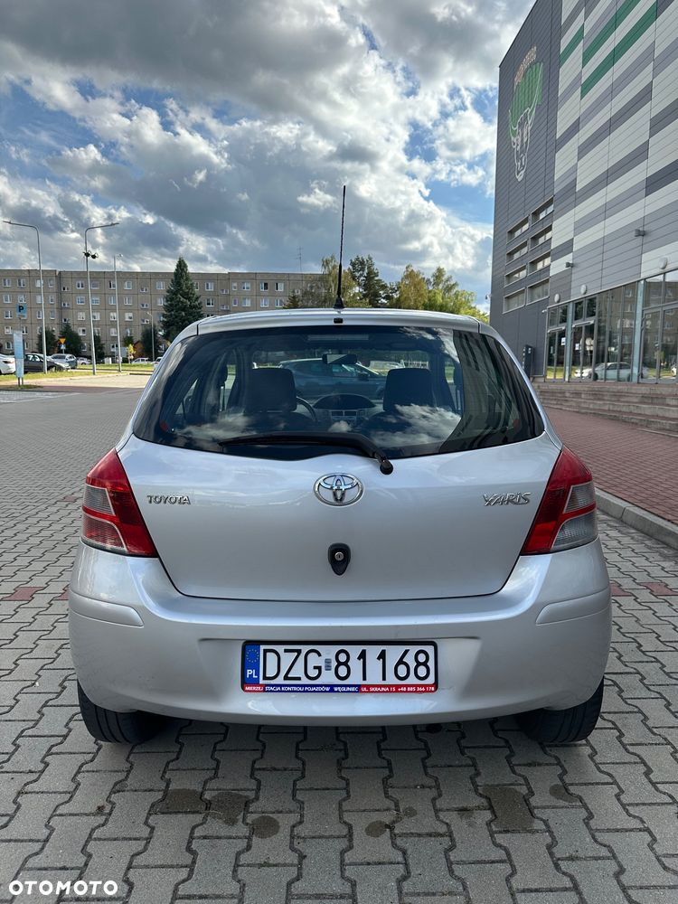 Toyota Yaris 1.33 VVT-i Cool - 5