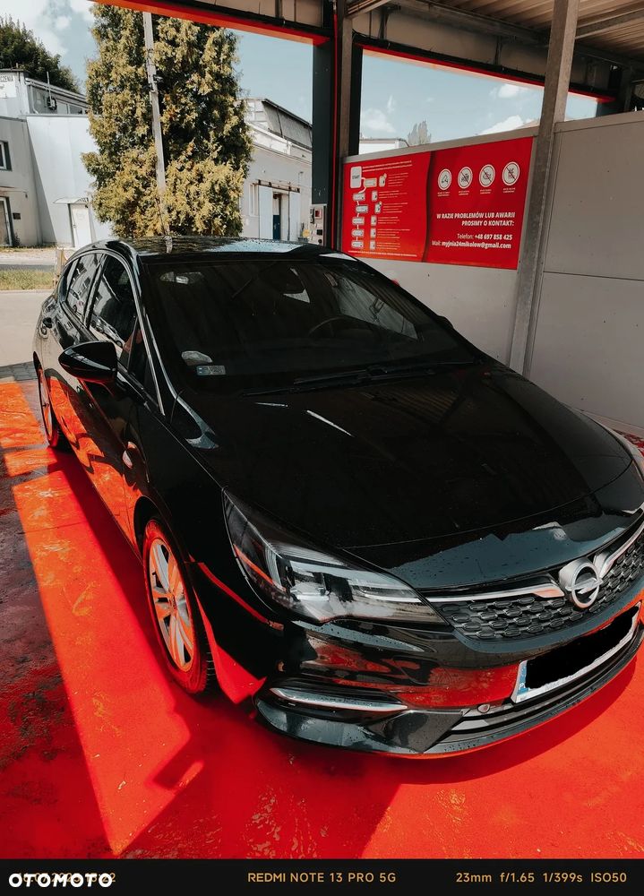 Opel Astra 1.2 T Elegance S&S - 4