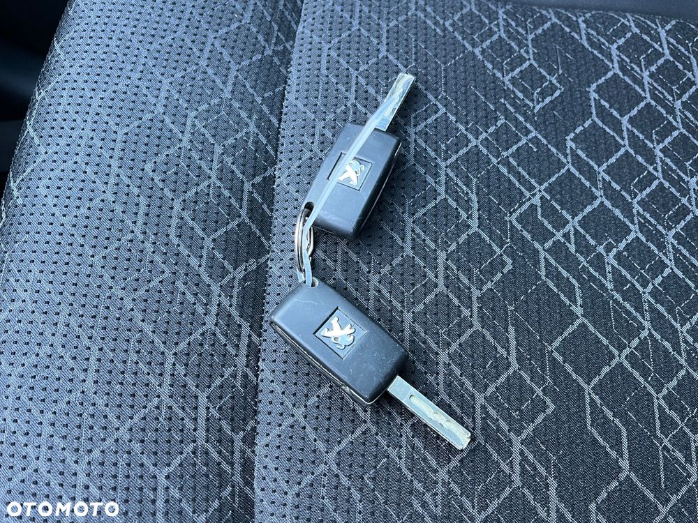 Peugeot 3008 HDi 115 Allure - 22