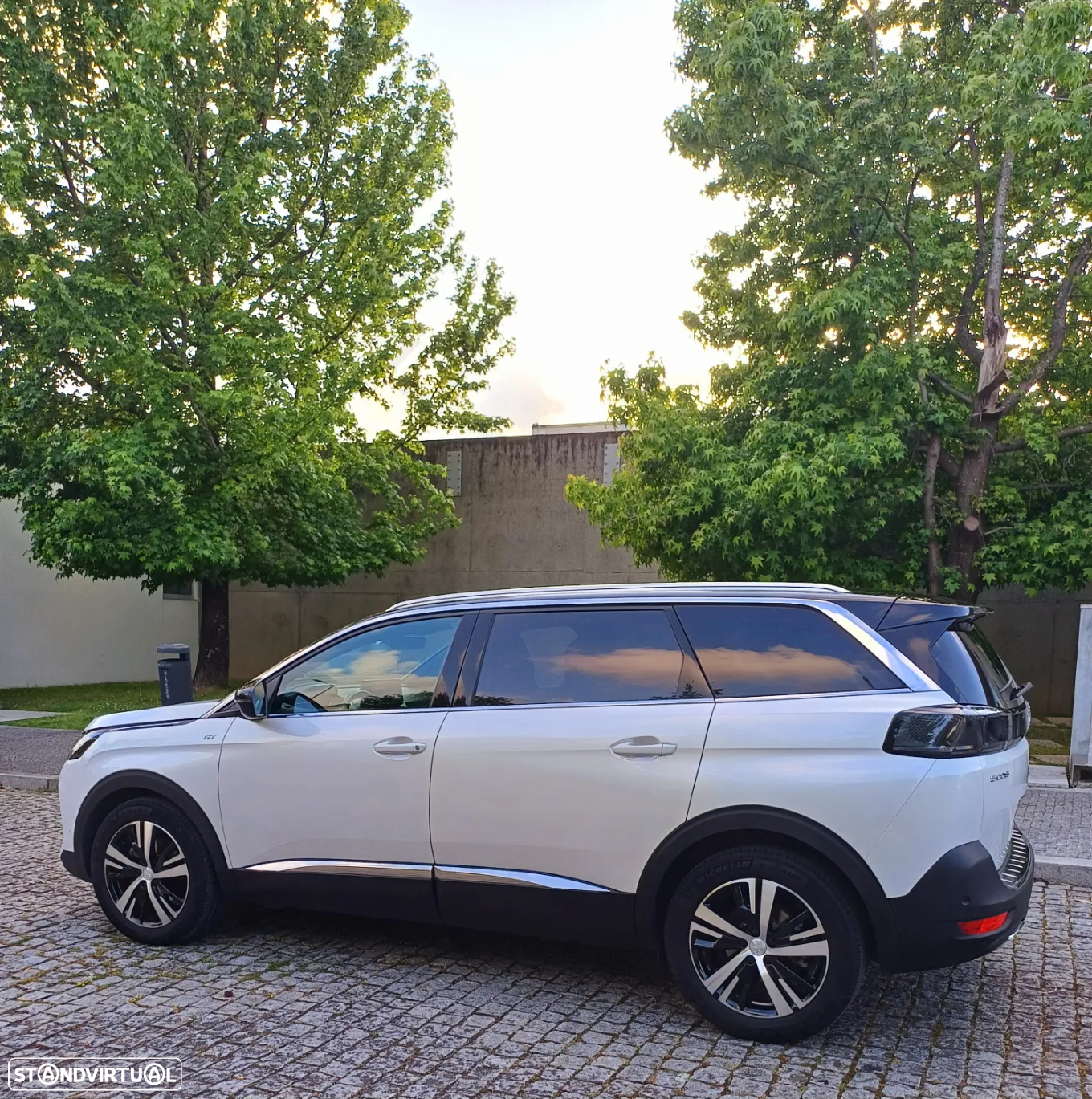 Peugeot 5008 1.5 BlueHDi GT Pack EAT8 - 4