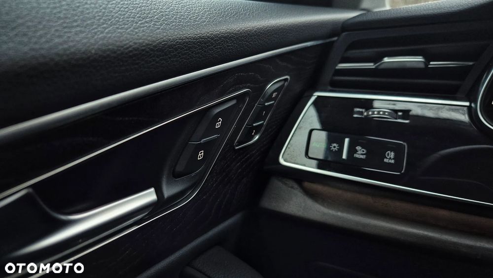 Audi Q8 55 TFSI mHEV Quattro Tiptronic - 22