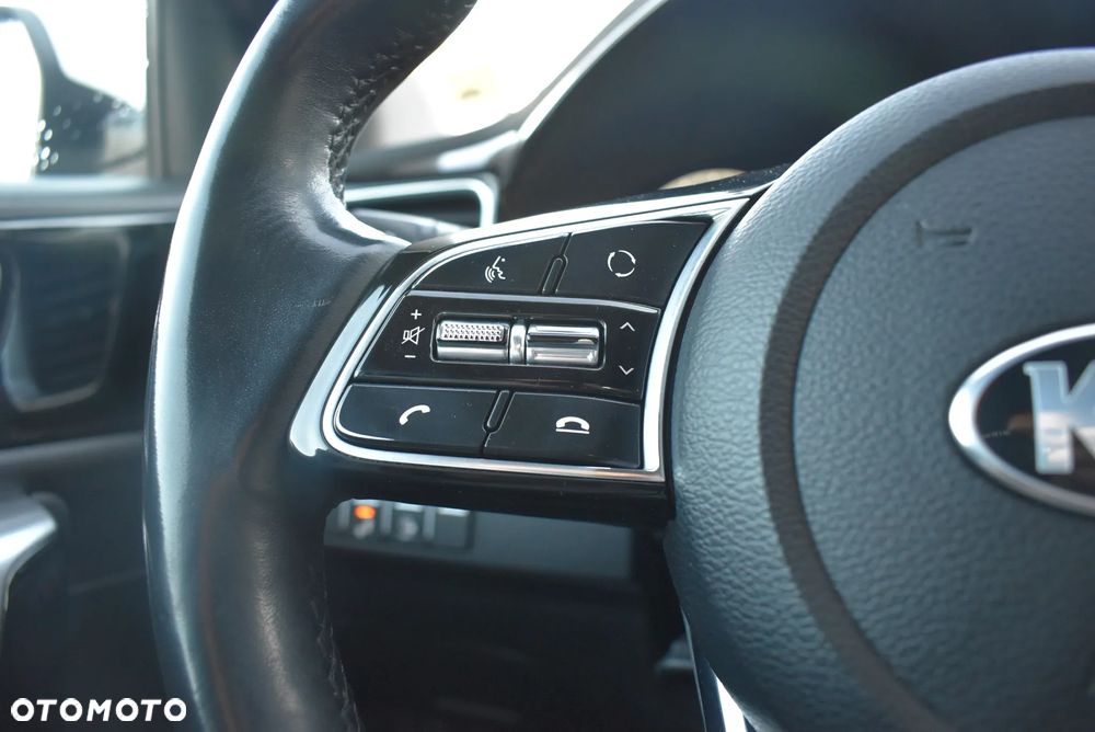 Kia Ceed 1.6 GDI PHEV L DCT - 25