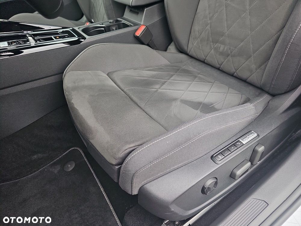 Volkswagen Golf 2.0 TDI Style DSG - 16