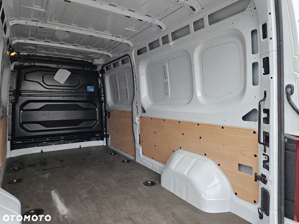 Renault Master Furgon L3H2 2.0dCi 170 AT9 - 10