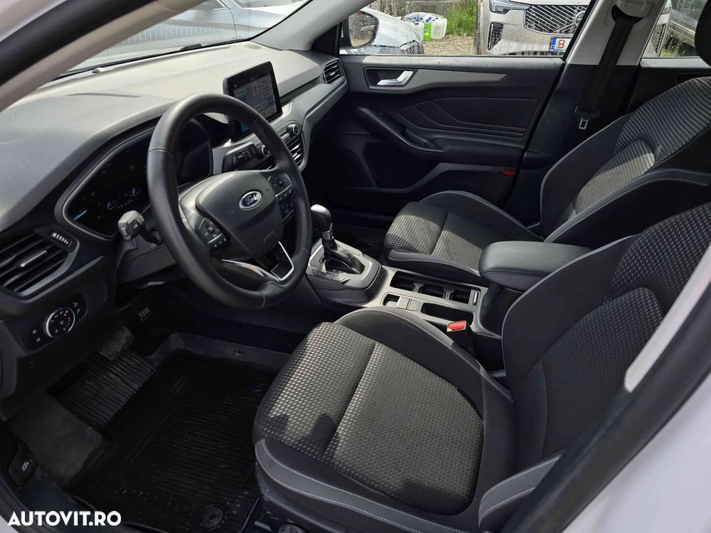 Ford Focus - 9