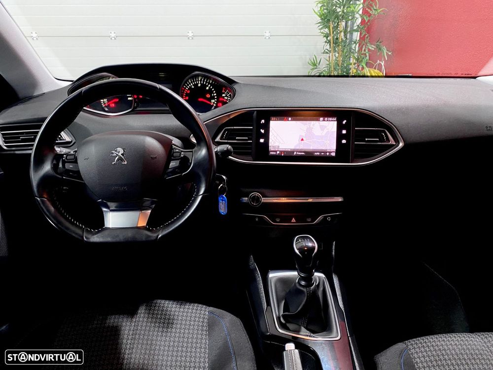 Peugeot 308 SW 1.5 BlueHDi Style - 22