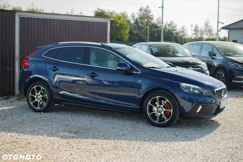 Volvo V40 Cross Country D3 Geartronic Ocean Race - 9