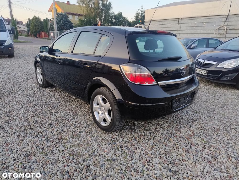 Opel Astra 1.6 Edition - 2