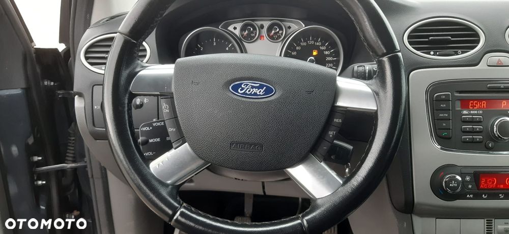 Ford Focus 1.6 TDCi Style - 23