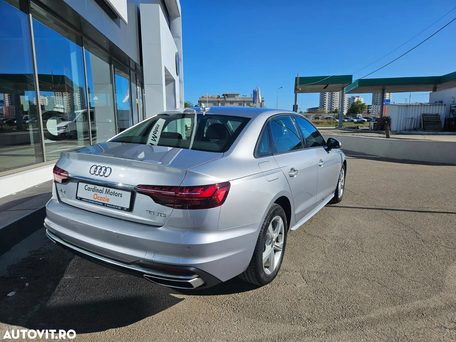Audi A4 35 TDI S tronic MHEV Advanced - 4
