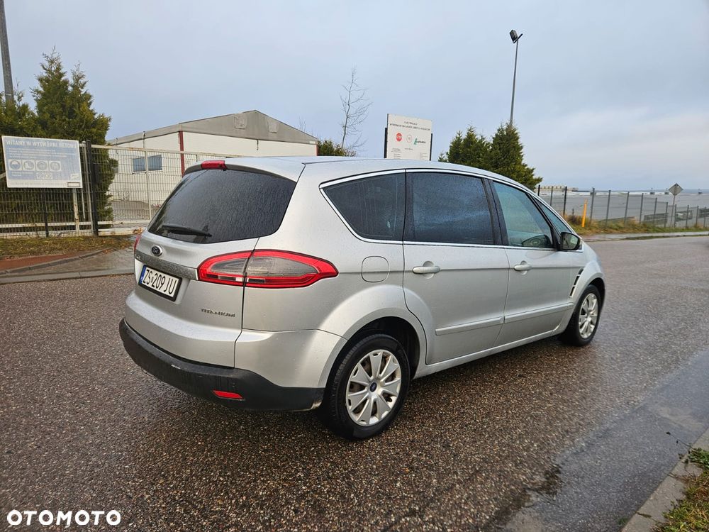 Ford S-Max - 8