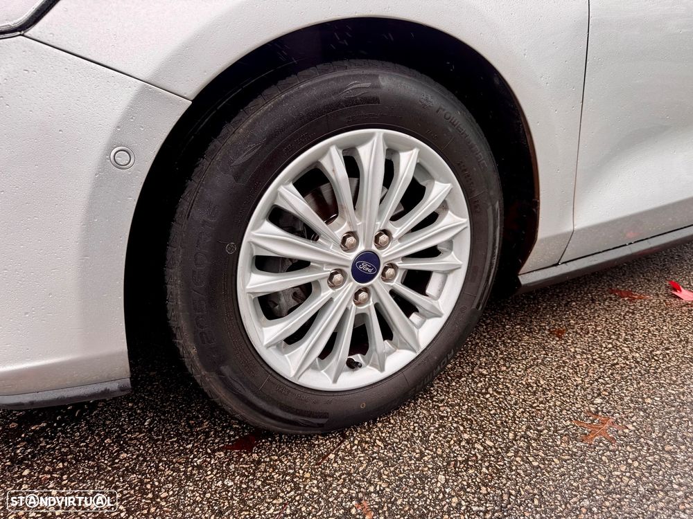 Ford Focus 1.0 EcoBoost Titanium - 13