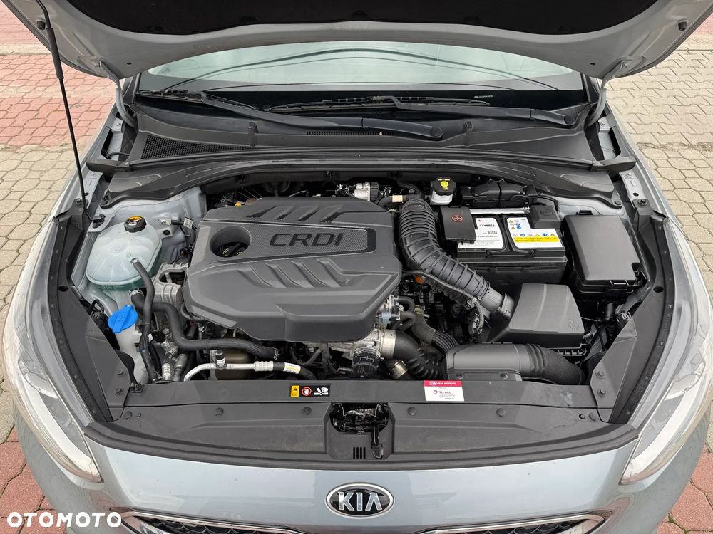 Kia Ceed - 12