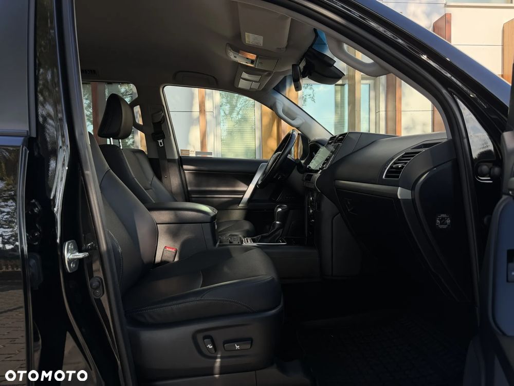 Toyota Land Cruiser LC 2.8 D-4D Executive - 22