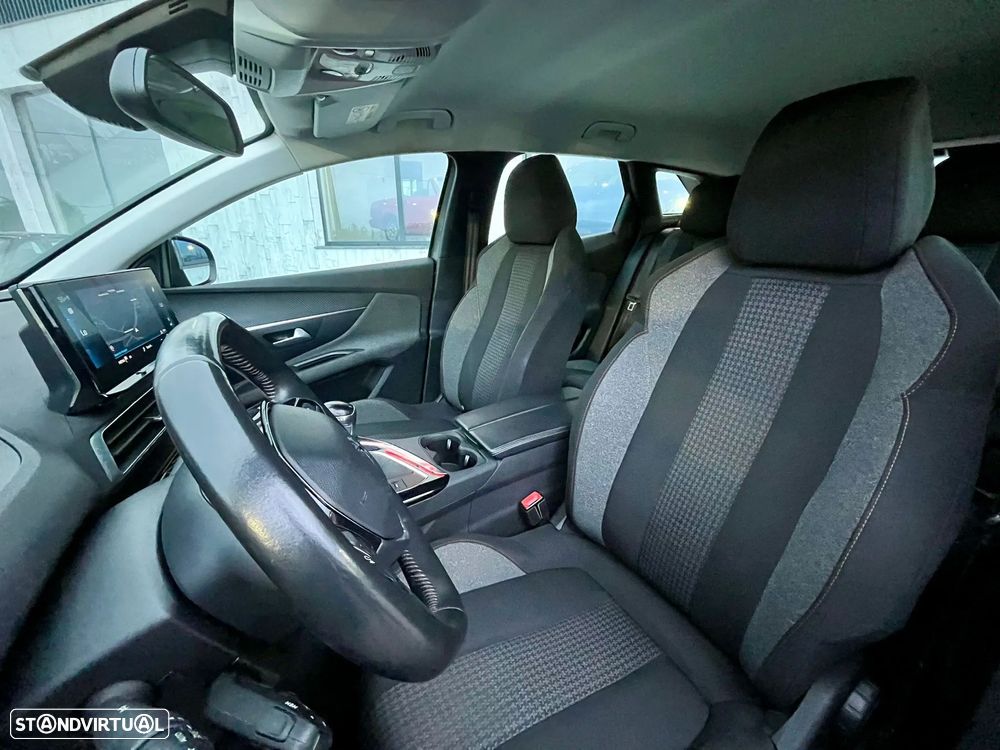 Peugeot 3008 1.2 PureTech Active - 11