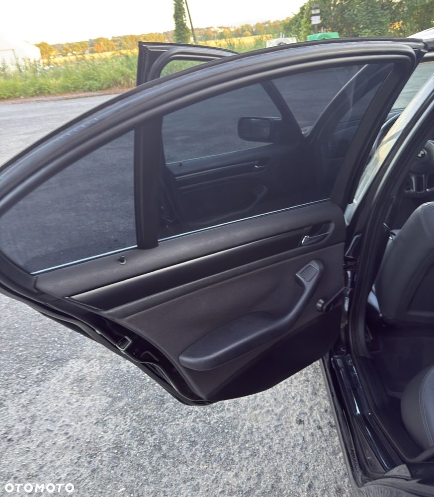 BMW Seria 3 320d - 12