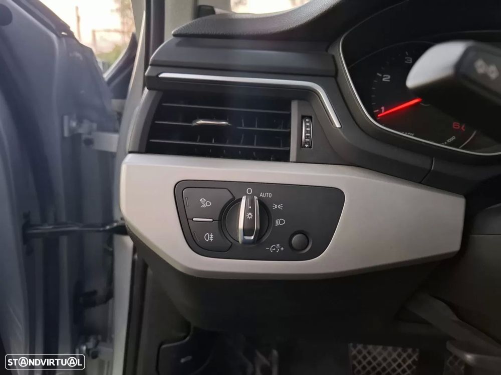 Audi A4 Avant 35 TDI S tronic - 29