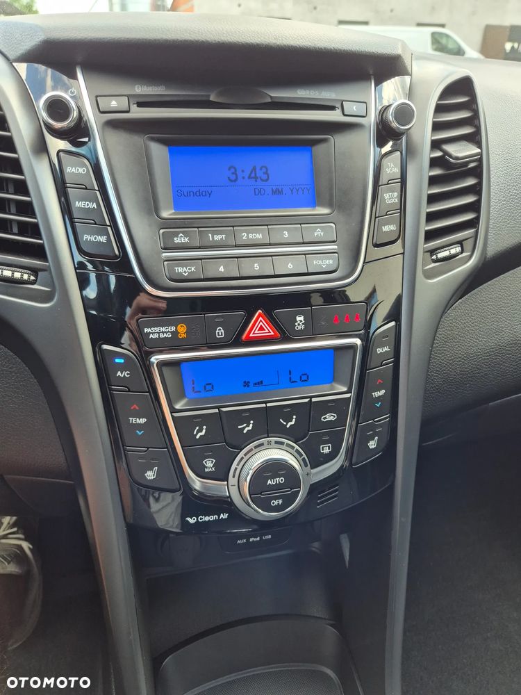 Hyundai i30 i30cw 1.6 CRDi Intro Edition - 6