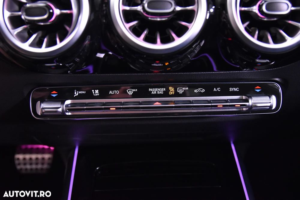 Mercedes-Benz GLA AMG 35 4MATIC - 19