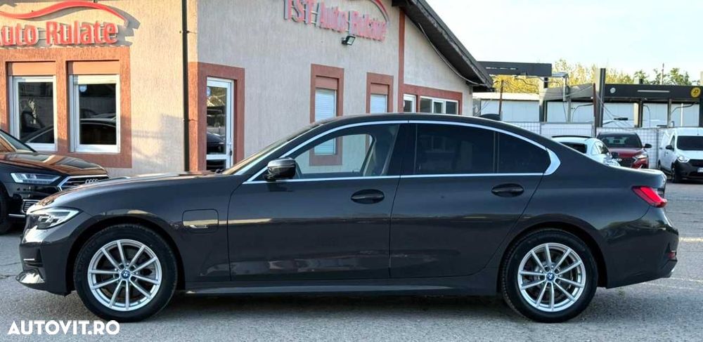 BMW 3 Series 2021 — imagine 4