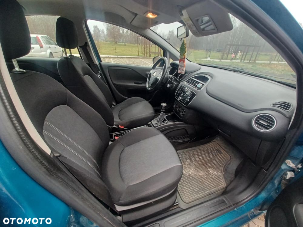 Fiat Grande Punto Actual 1.2 8V Estiva - 17