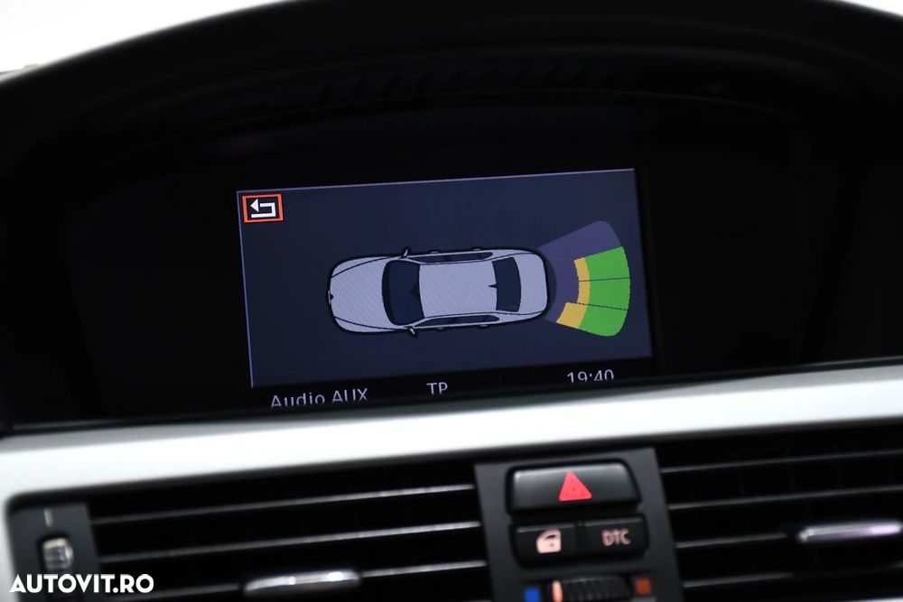 BMW Seria 3 318d - 19