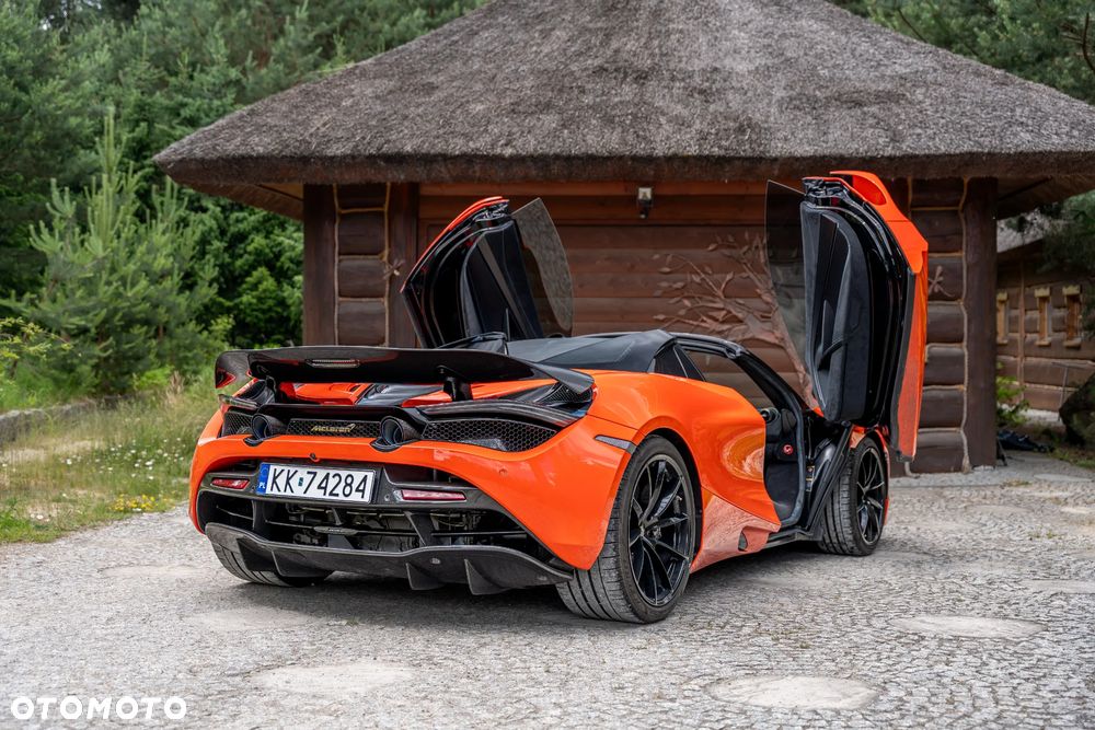 McLaren 720S Spider Performance - 15
