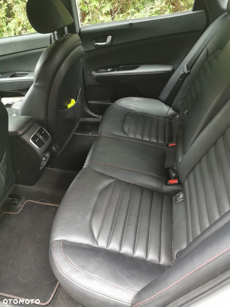 Kia Optima - 14