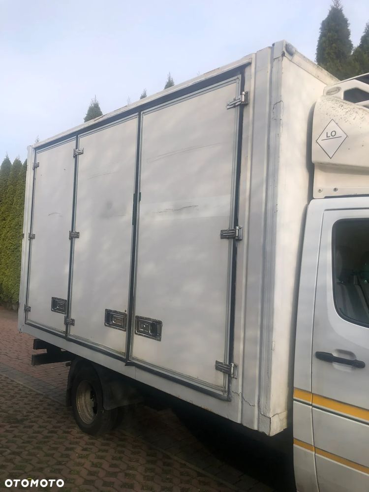 Mercedes-Benz 413 CDI - 2
