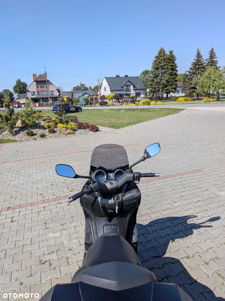 Yamaha X-max - 4
