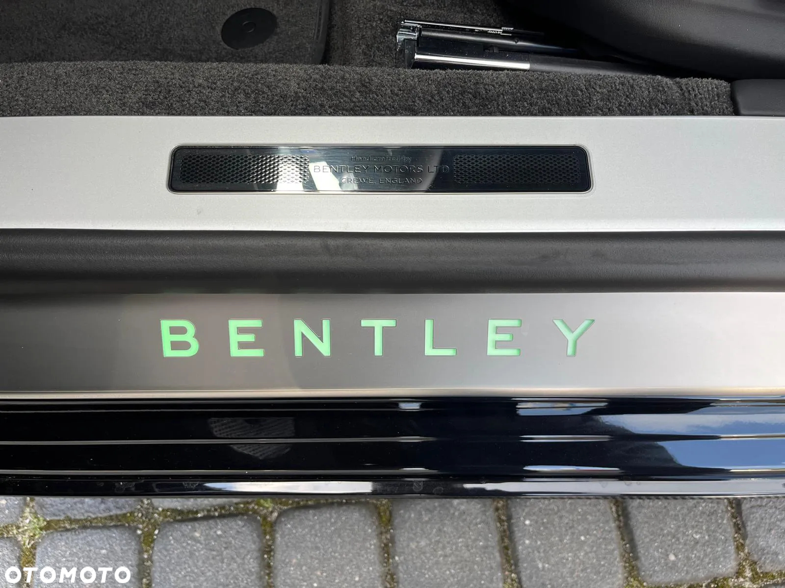 Bentley Flying Spur W12 S - 40
