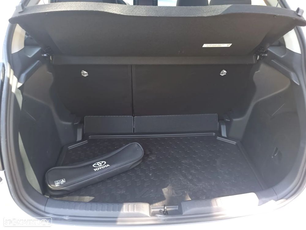 Toyota Yaris - 9