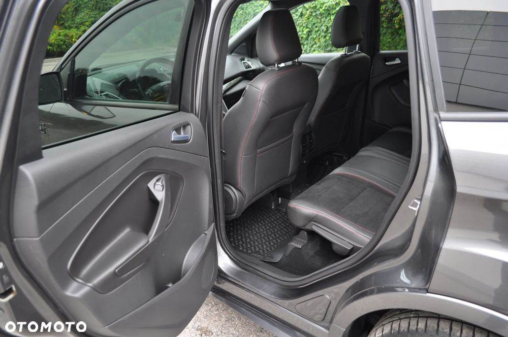 Ford Kuga 2.0 TDCi 4x4 ST-Line - 18