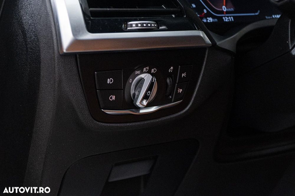 BMW X4 xDrive20d AT MHEV - 30