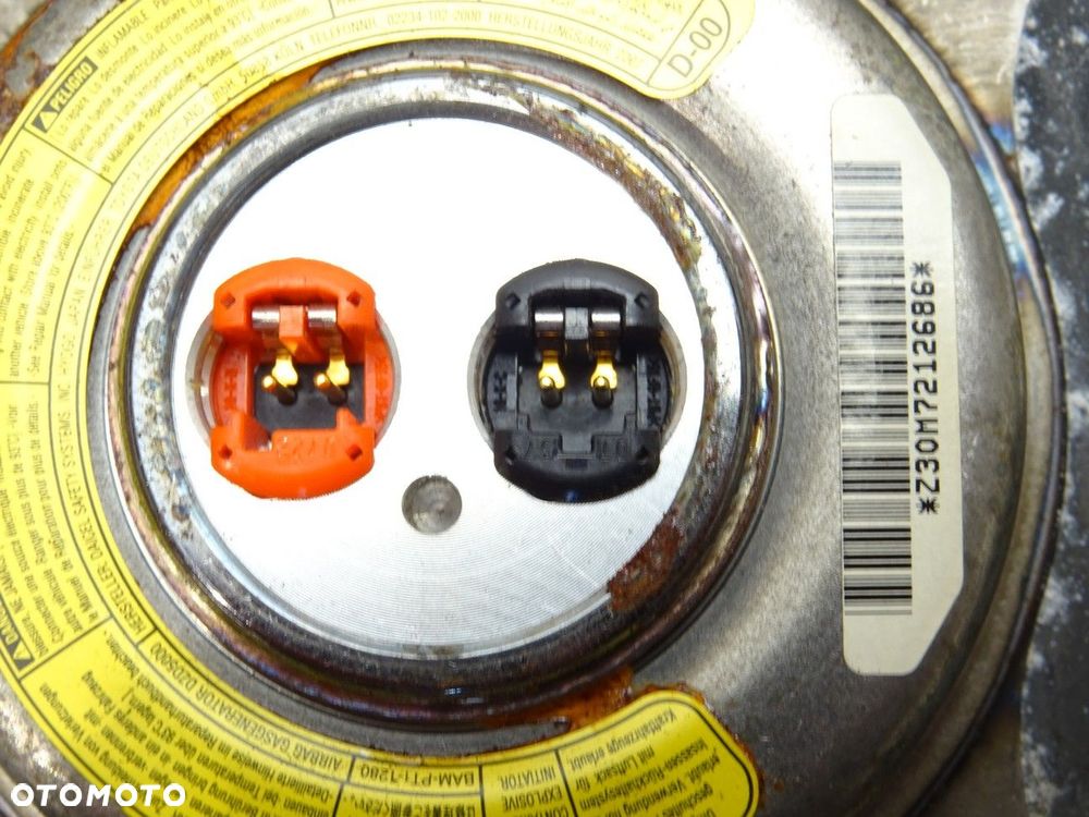 PODUSZKA POWIETRZNA KIEROWCY - 869.00 PLN - TOYOTA LAND CRUISER 200 (_J2_) 2007 - 2022 5.7 V8 - 4