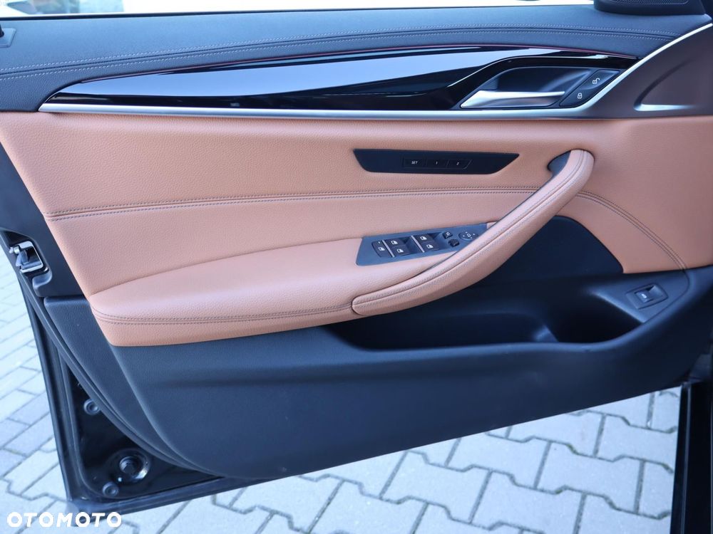 BMW Seria 5 - 18