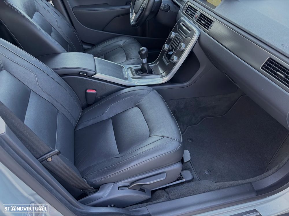 Volvo V70 1.6 D2 Momentum - 15