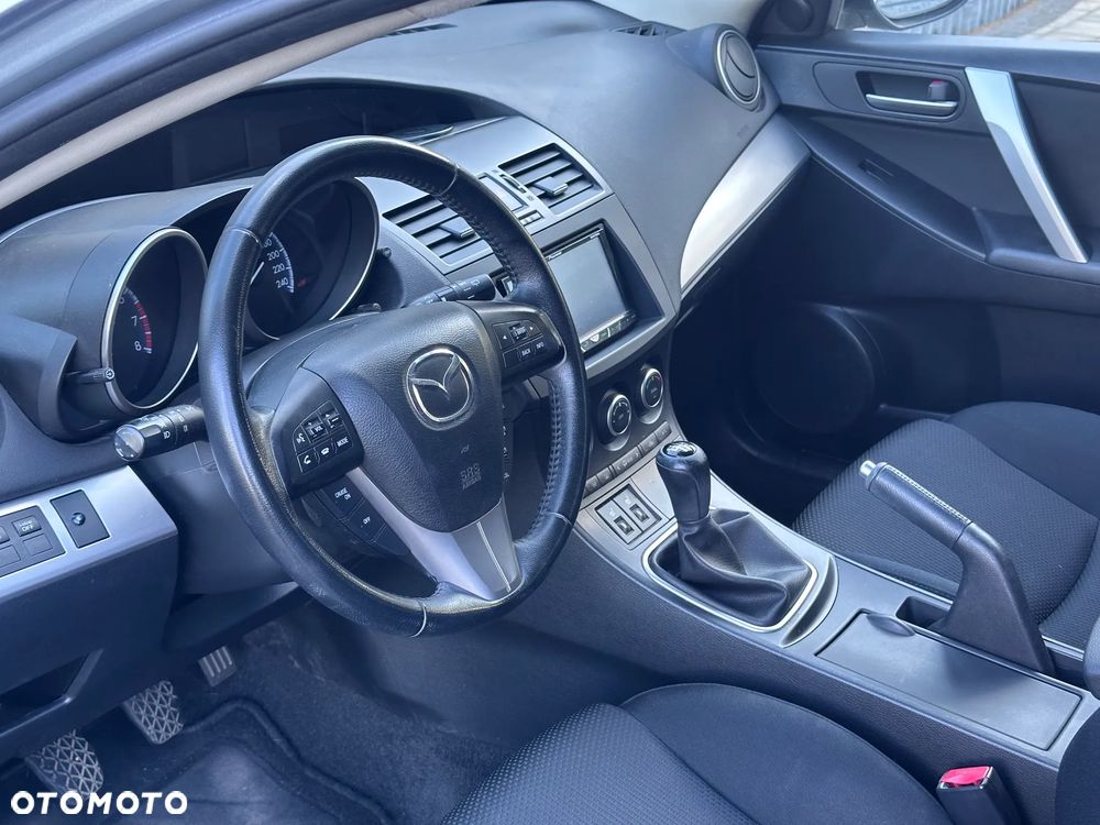 Mazda 3 - 8