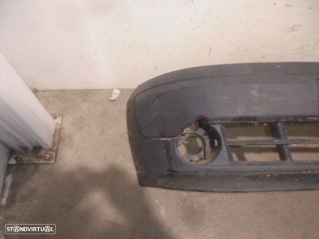 PARA-CHOQUES FRONTAL RENAULT KANGOO 2005 - - 1