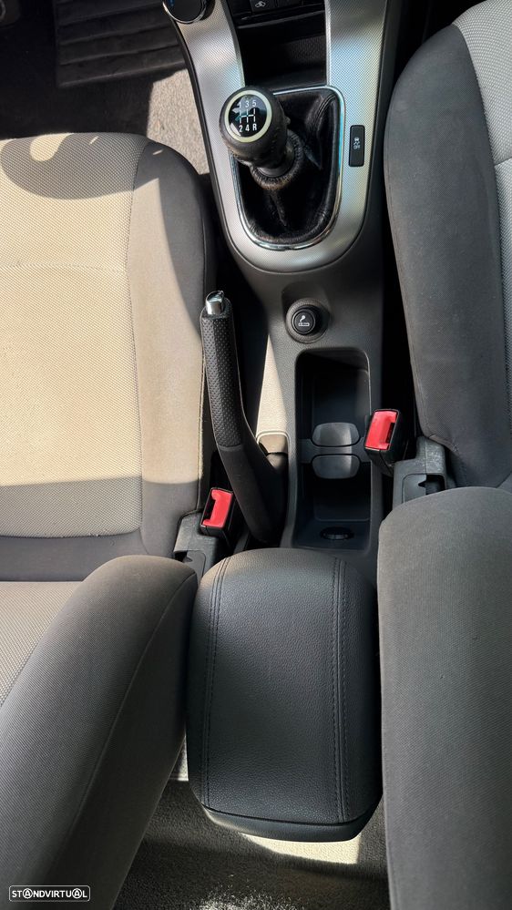 Chevrolet Cruze 2.0 VCDi LT - 29