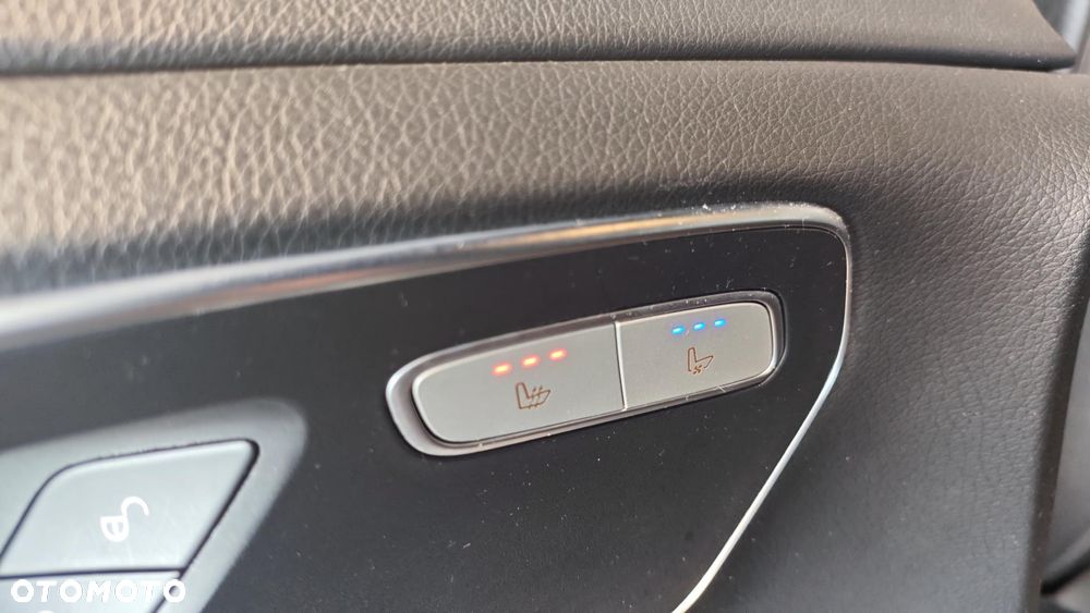 Mercedes-Benz Klasa V 300 d 4-Matic 9G-Tronic (ekstra d³) - 11