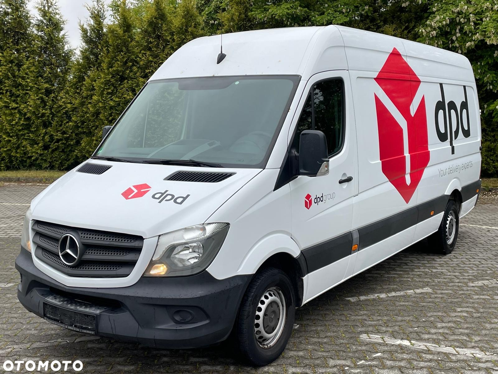 Mercedes-Benz 311 - 22