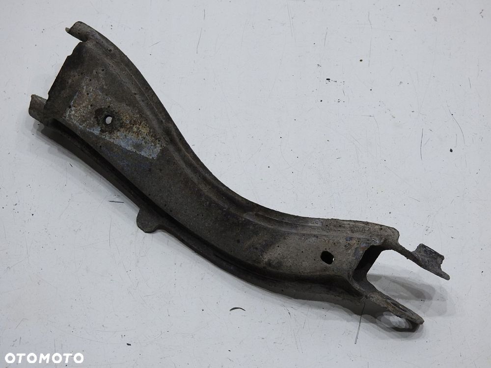 WAHACZ PRAWY TYŁ VOLVO V70 II - 7