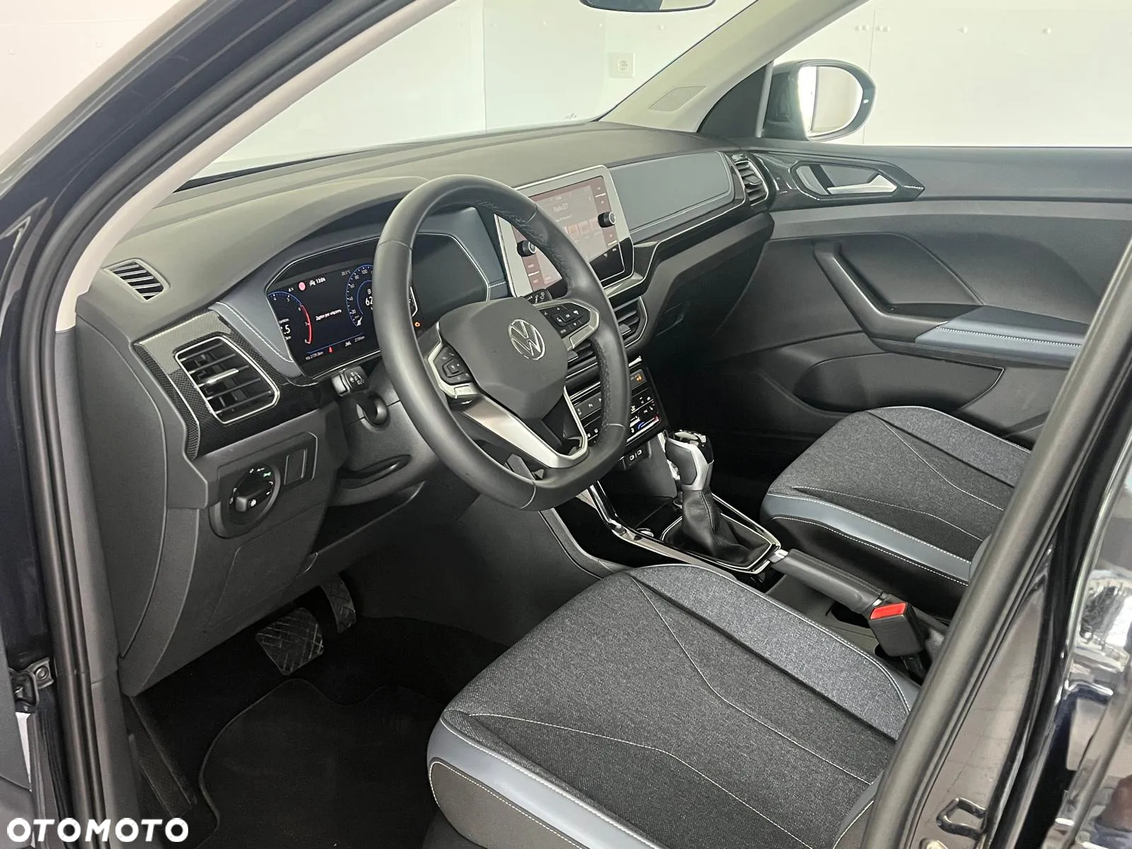 Volkswagen T-Cross 1.0 TSI Style DSG - 17