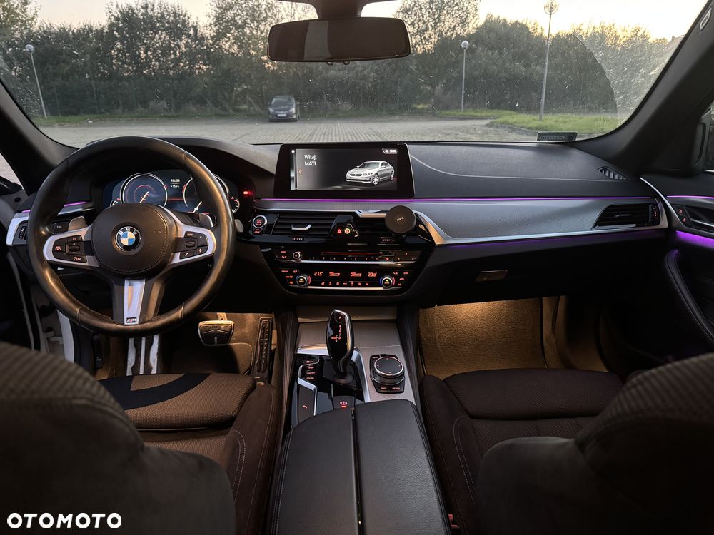 BMW Seria 5 530i xDrive - 11