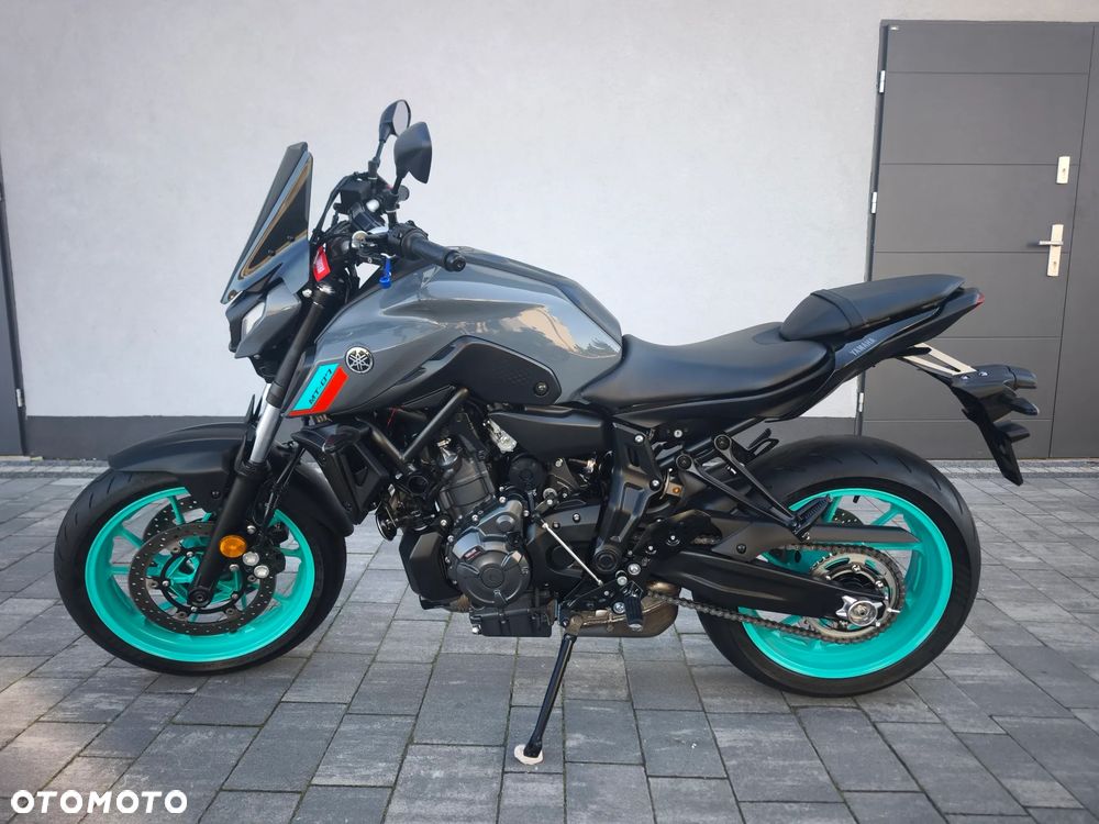 Yamaha MT - 2