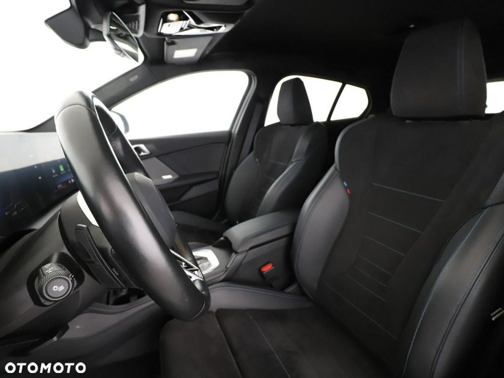 BMW Seria 1 120 mHEV - 14