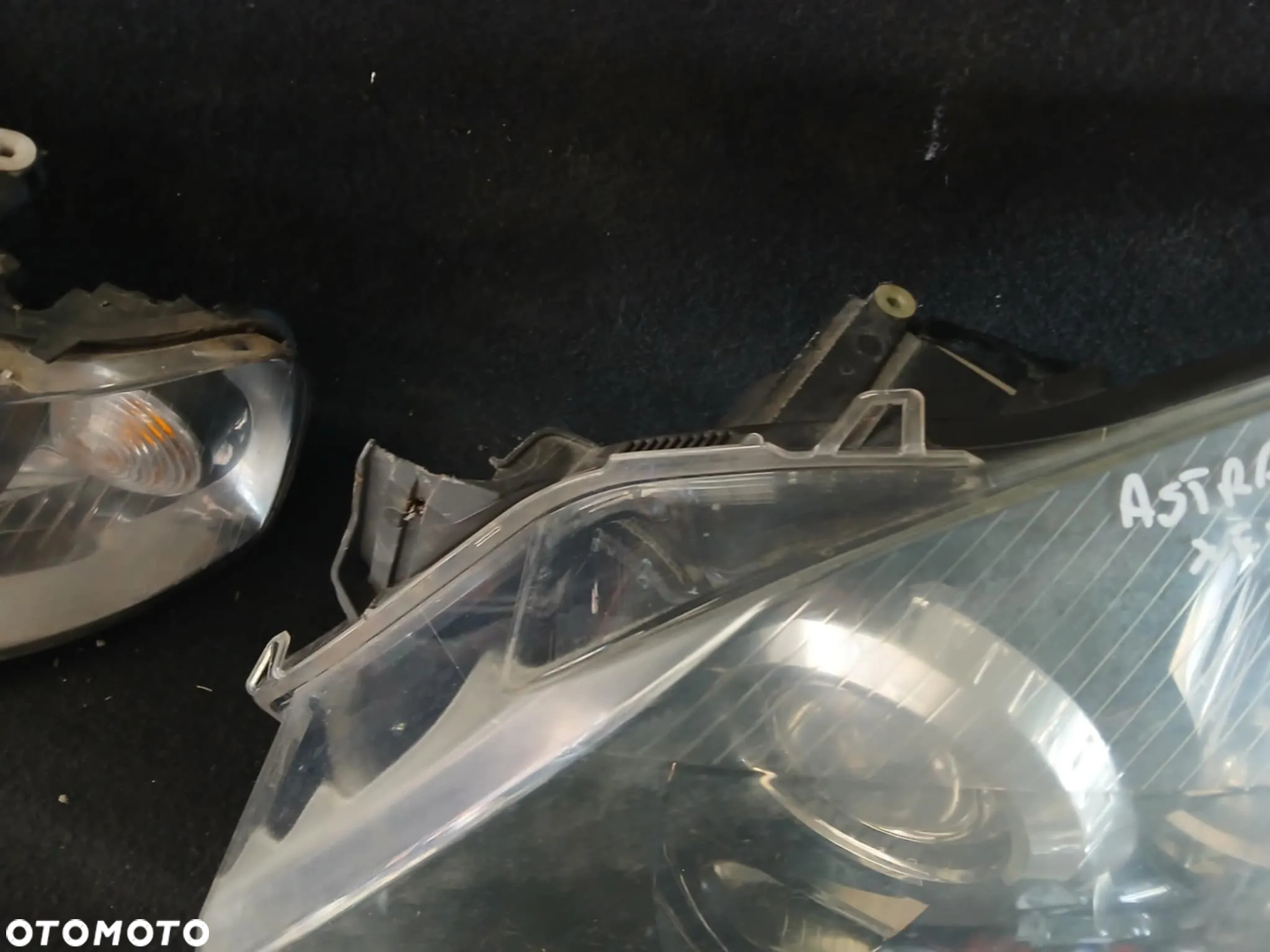 Opel Astra H Lampa przednia lewa, prawa Xenon - 3