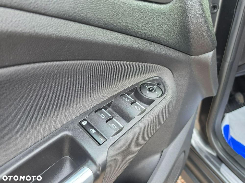 Ford Grand C-MAX - 29
