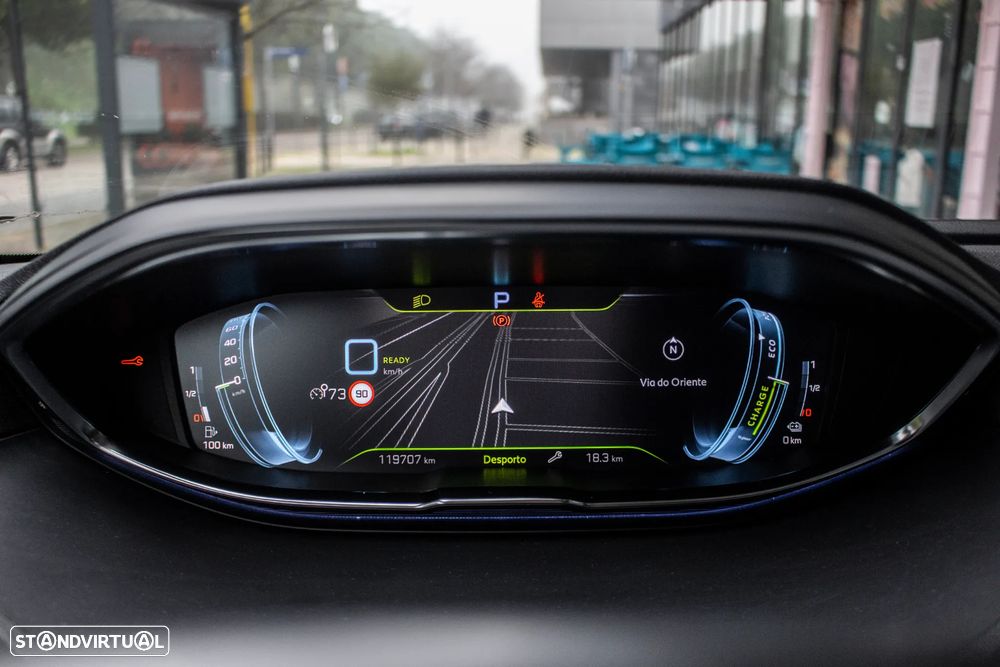 Peugeot 3008 1.6 Hybrid Allure e-EAT8 - 18